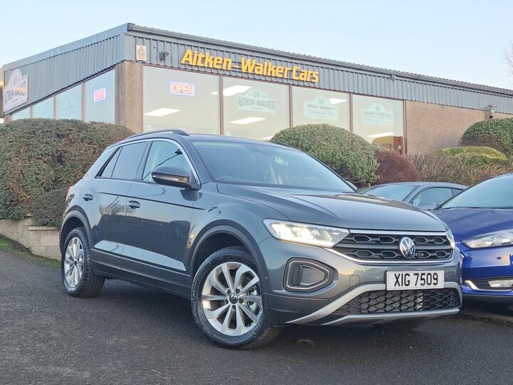 Volkswagen T-Roc 1.0 TSI Match Euro 6 (s/s) 5dr Volkswagen T-Roc 1.0 TSI Match Euro 6 (s/s) 5dr