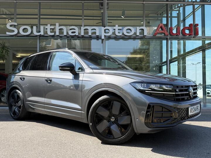 Volkswagen Touareg 3.0 TDI V6 Black Edition Tiptronic 4Motion Euro 6 (s/s) 5dr