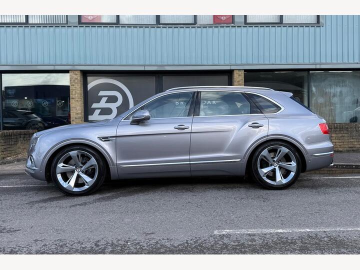 Bentley Bentayga 4.0 V8 Auto 4WD Euro 6 (s/s) 5dr Bentley Bentayga 4.0 V8 Auto 4WD Euro 6 (s/s) 5dr