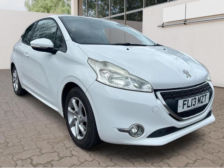 Peugeot 208 1.2 VTi Active Euro 5 3dr Peugeot 208 1.2 VTi Active Euro 5 3dr