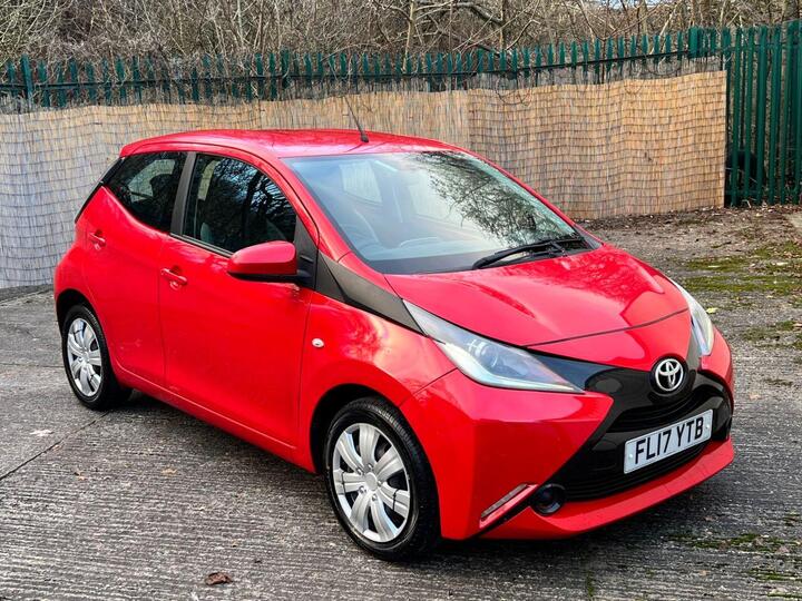 Toyota AYGO 1.0 VVT-i X-play Euro 6 5dr