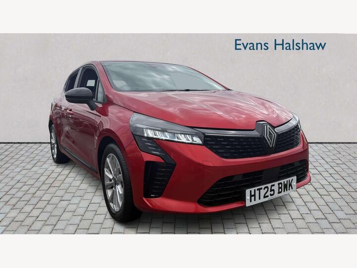 Renault Clio 1.6 E-TECH Evolution Auto Euro 6 (s/s) 5dr Renault Clio 1.6 E-TECH Evolution Auto Euro 6 (s/s) 5dr