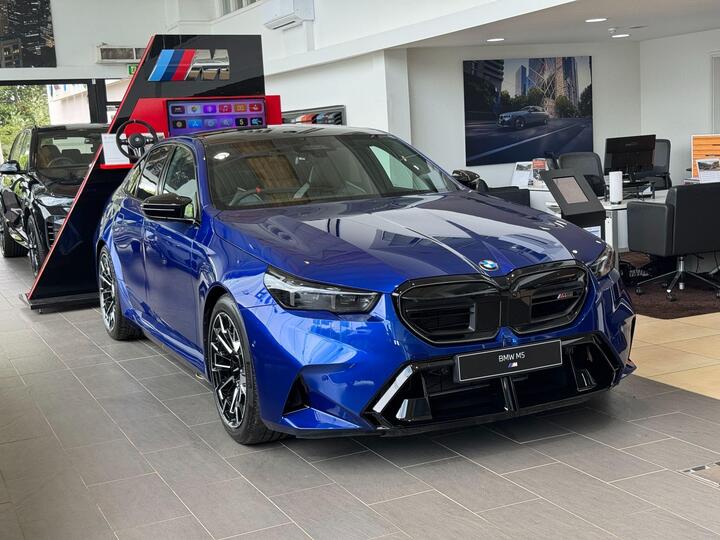 BMW M5 4.4 22.1kWh Steptronic XDrive Euro 6 (s/s) 4dr