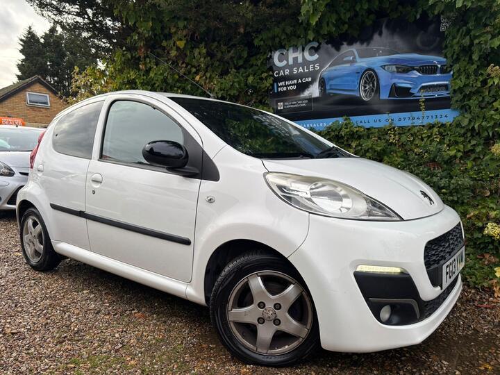 Peugeot 107 1.0 12V Allure Euro 5 5dr Peugeot 107 1.0 12V Allure Euro 5 5dr