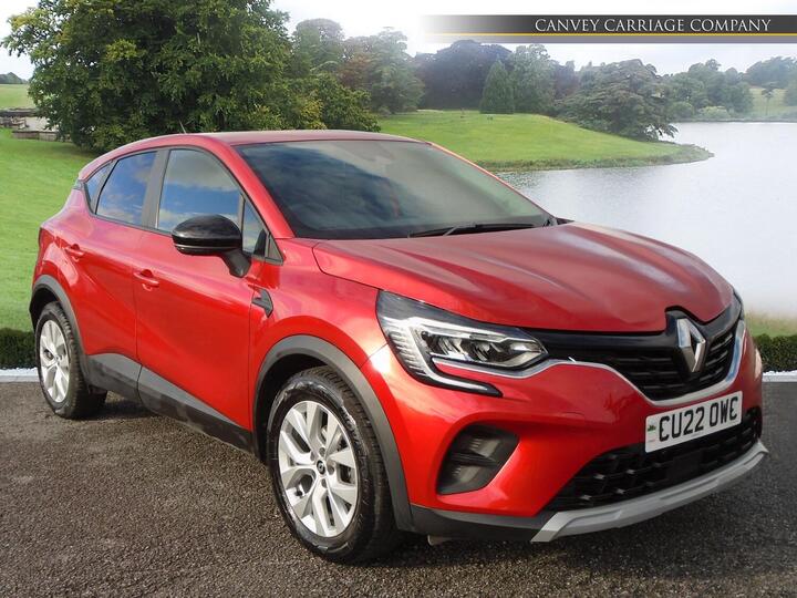 Renault Captur 1.0 TCe Iconic Edition Euro 6 (s/s) 5dr Renault Captur 1.0 TCe Iconic Edition Euro 6 (s/s) 5dr
