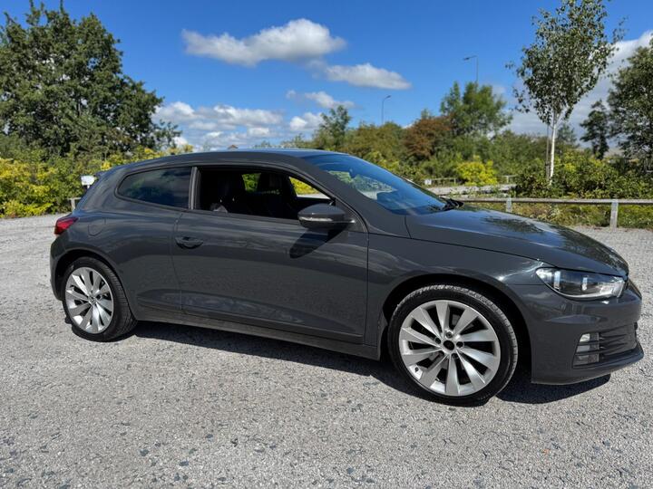 Volkswagen Scirocco 2.0 TSI GT Euro 6 (s/s) 3dr Volkswagen Scirocco 2.0 TSI GT Euro 6 (s/s) 3dr