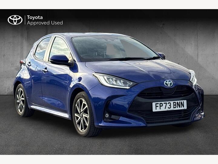Toyota Yaris 1.5 VVT-h Design E-CVT Euro 6 (s/s) 5dr