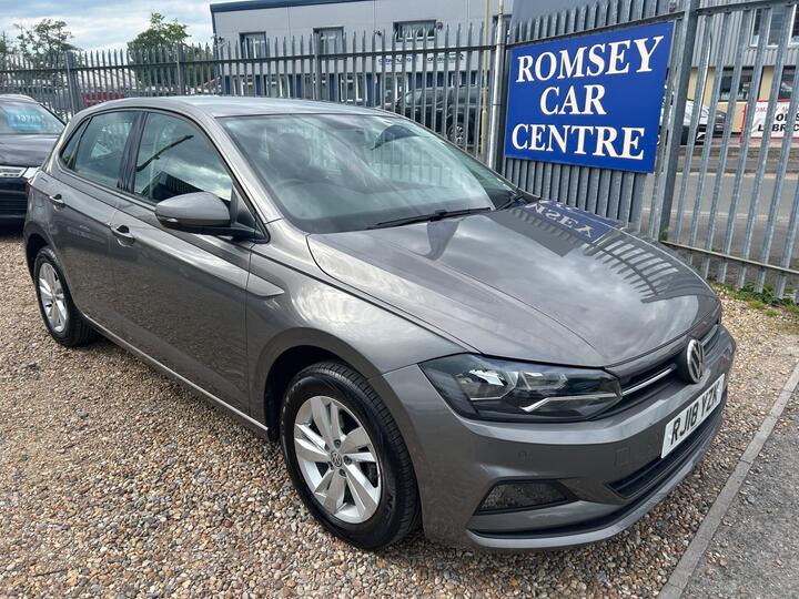 Volkswagen Polo 1.0 TSI SE DSG Euro 6 (s/s) 5dr Volkswagen Polo 1.0 TSI SE DSG Euro 6 (s/s) 5dr