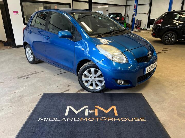 Toyota Yaris 1.33 Dual VVT-i T Spirit Euro 5 (s/s) 5dr Toyota Yaris 1.33 Dual VVT-i T Spirit Euro 5 (s/s) 5dr