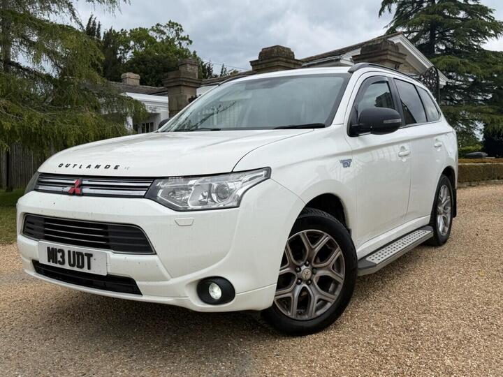 Mitsubishi OUTLANDER 2.0h 12kWh GX4hs CVT 4WD Euro 5 (s/s) 5dr