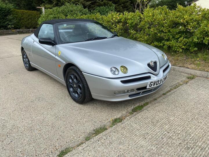 Alfa Romeo Spider 2.0 T.Spark 16V Turismo 2dr Alfa Romeo Spider 2.0 T.Spark 16V Turismo 2dr