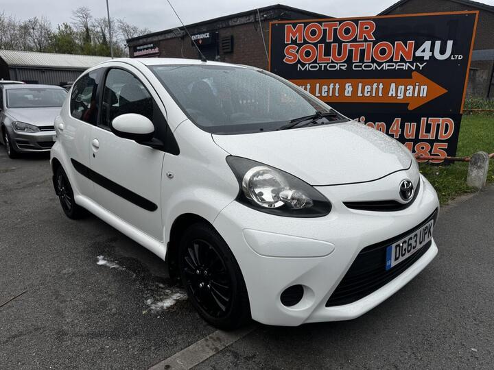 Toyota AYGO 1.0 VVT-i Move Euro 5 5dr
