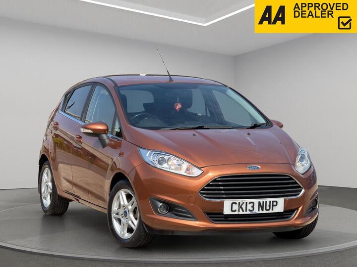 Ford Fiesta 1.0T EcoBoost Zetec Euro 5 (s/s) 5dr