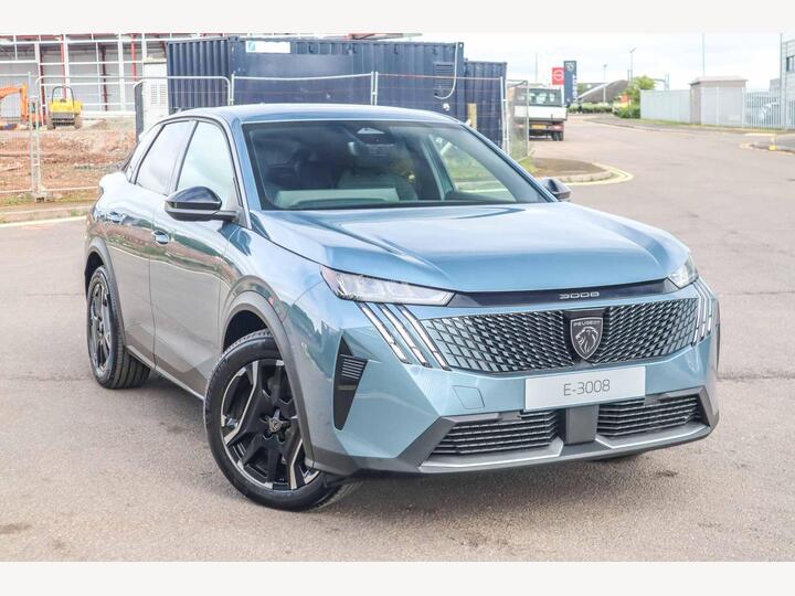 Peugeot E-3008 73kWh Allure Auto 5dr (11kW Charger)
