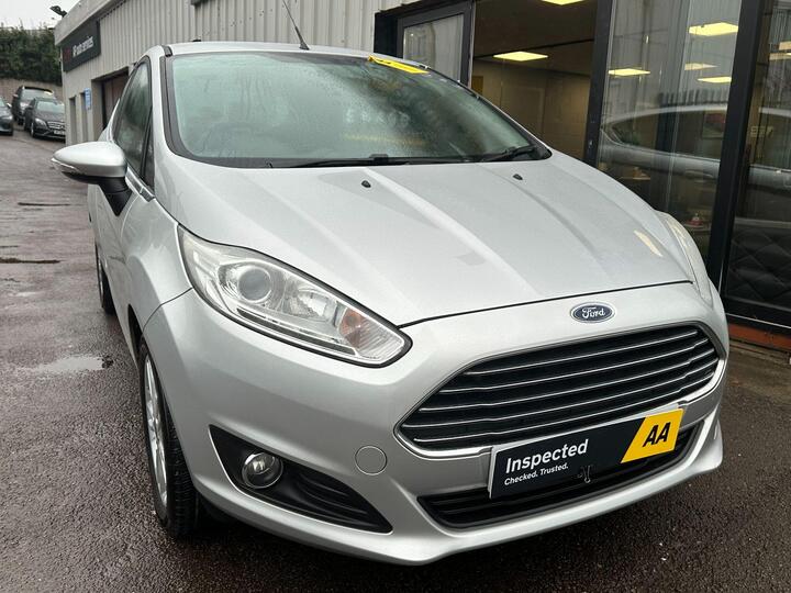 Ford Fiesta 1.0T EcoBoost Zetec Euro 6 (s/s) 3dr Ford Fiesta 1.0T EcoBoost Zetec Euro 6 (s/s) 3dr