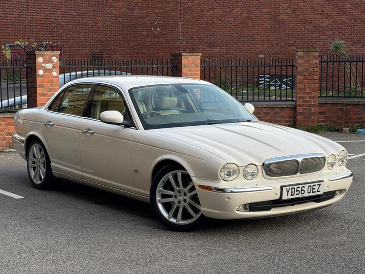 Jaguar XJ 4.2 XJ8 Sovereign 4dr