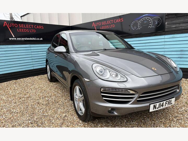 Porsche Cayenne 3.0 TD V6 Platinum Edition TiptronicS 4WD Euro 5 (s/s) 5dr Porsche Cayenne 3.0 TD V6 Platinum Edition TiptronicS 4WD Euro 5 (s/s) 5dr