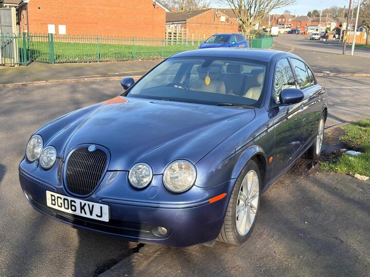 Jaguar S-Type 2.7D V6 Sport 4dr Jaguar S-Type 2.7D V6 Sport 4dr