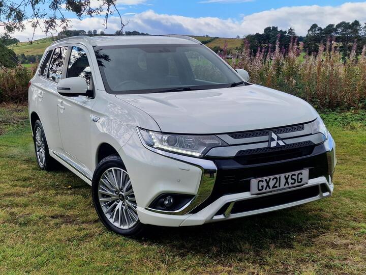 Mitsubishi Outlander 2.4h TwinMotor 13.8kWh Dynamic CVT 4WD Euro 6 (s/s) 5dr