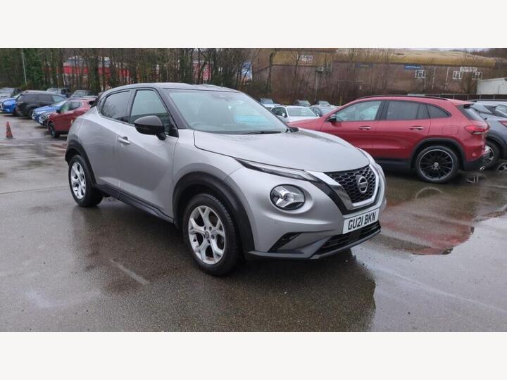 Nissan Juke 1.0 DIG-T N-Connecta Euro 6 (s/s) 5dr