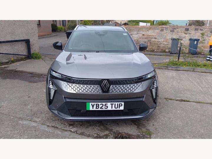 Renault Scenic E-Tech Long Range 87kWh Techno Auto 5dr (22kW Charger) Renault Scenic E-Tech Long Range 87kWh Techno Auto 5dr (22kW Charger)
