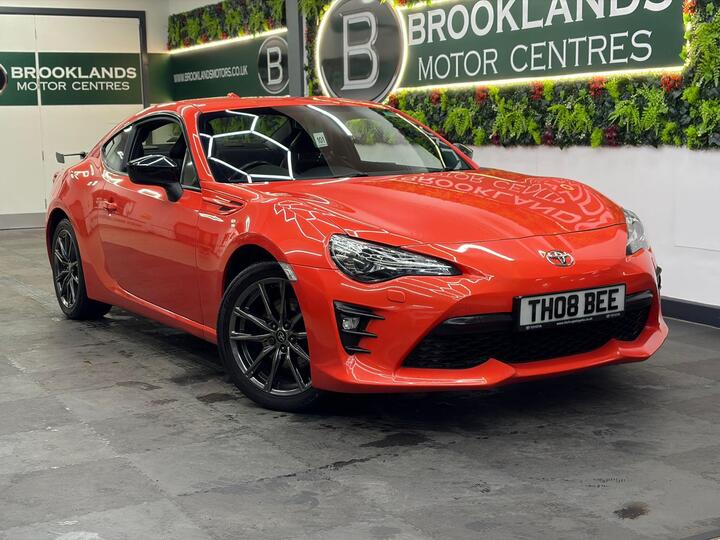 Toyota GT86 2.0 Boxer D-4S Club Series Orange Edition Euro 6 2dr