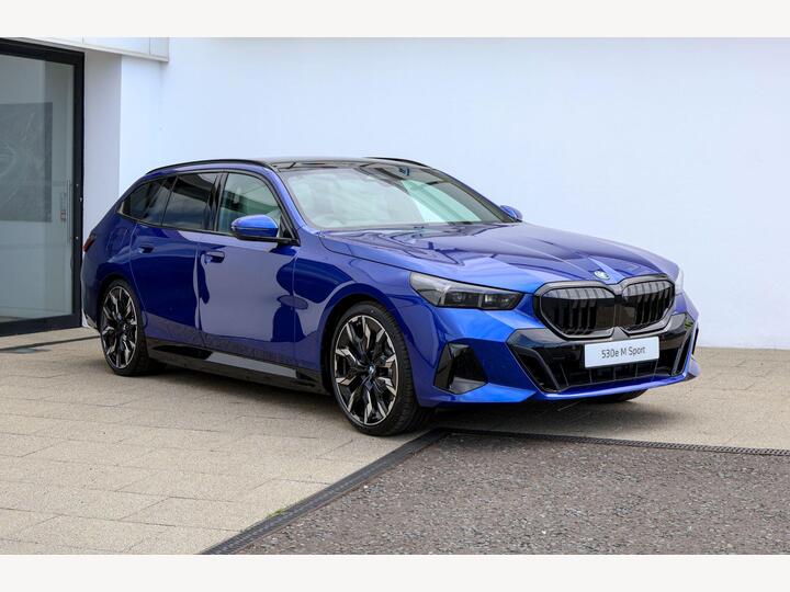 BMW 5 Series 2.0 530e 22.1kWh M Sport Pro Touring Steptronic Euro 6 (s/s) 5dr