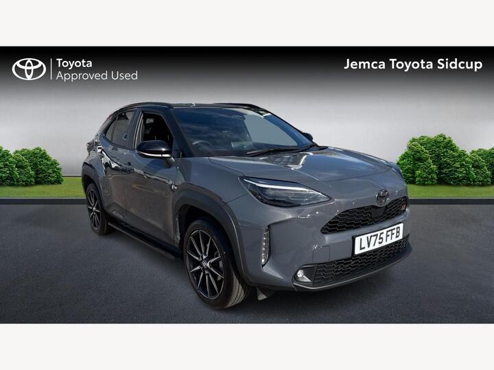 Toyota Yaris Cross 1.5 VVT-h GR SPORT E-CVT Euro 6 (s/s) 5dr Toyota Yaris Cross 1.5 VVT-h GR SPORT E-CVT Euro 6 (s/s) 5dr