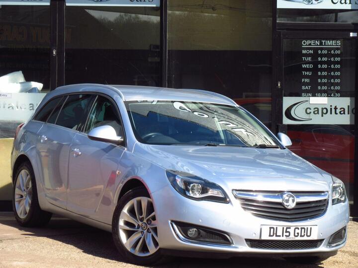 Vauxhall Insignia 2.0 CDTi EcoFLEX SRi Nav Sports Tourer Euro 5 (s/s) 5dr Vauxhall Insignia 2.0 CDTi EcoFLEX SRi Nav Sports Tourer Euro 5 (s/s) 5dr