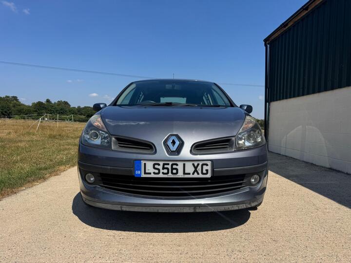Renault Clio 1.6 VVT Dynamique 5dr
