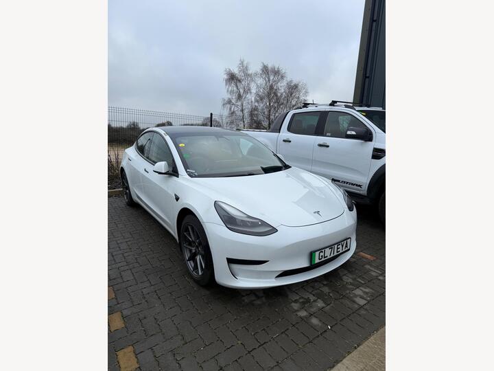 Tesla Model 3 Standard Range Plus Auto RWD 4dr