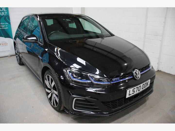Volkswagen Golf 1.4 TSI 8.7kWh GTE Advance DSG Euro 6 (s/s) 5dr Volkswagen Golf 1.4 TSI 8.7kWh GTE Advance DSG Euro 6 (s/s) 5dr