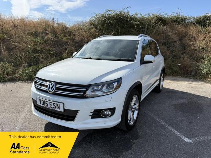 Volkswagen Tiguan 2.0 TDI BlueMotion Tech R-Line DSG 4WD Euro 5 (s/s) 5dr (Nav)