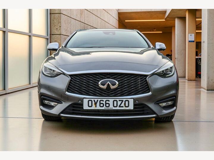 Infiniti Q30 1.5d Premium Euro 6 (s/s) 5dr