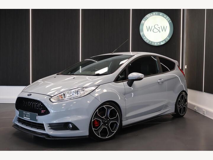 Ford Fiesta 1.6T EcoBoost ST-200 Euro 6 3dr