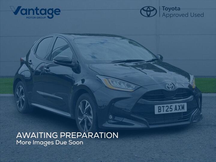 Toyota Yaris 1.5 VVT-h Design E-CVT Euro 6 (s/s) 5dr