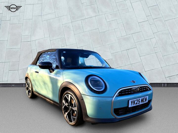 MINI Cooper Convertible 2.0S Exclusive Steptronic Euro 6 (s/s) 2dr MINI Cooper Convertible 2.0S Exclusive Steptronic Euro 6 (s/s) 2dr