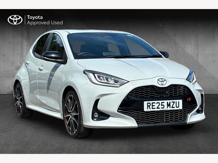 Toyota Yaris 1.5 VVT-h GR SPORT E-CVT Euro 6 (s/s) 5dr
