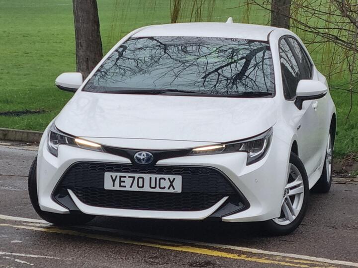 Toyota Corolla 1.8 VVT-h Icon Tech CVT Euro 6 (s/s) 5dr