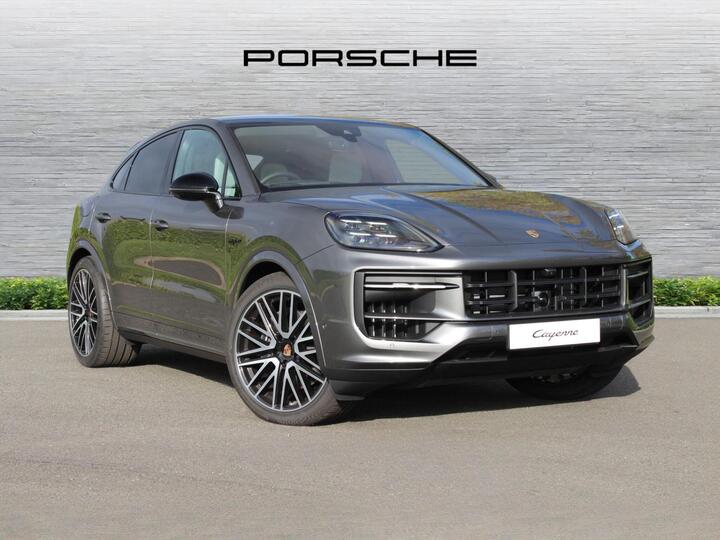Porsche Cayenne 3.0 V6 E-Hybrid 25.9kWh Black Edition TiptronicS 4WD Euro 6 (s/s) 5dr