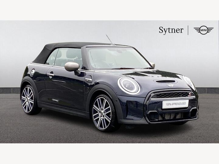 MINI Convertible 2.0 Cooper S Exclusive Steptronic Euro 6 (s/s) 2dr MINI Convertible 2.0 Cooper S Exclusive Steptronic Euro 6 (s/s) 2dr