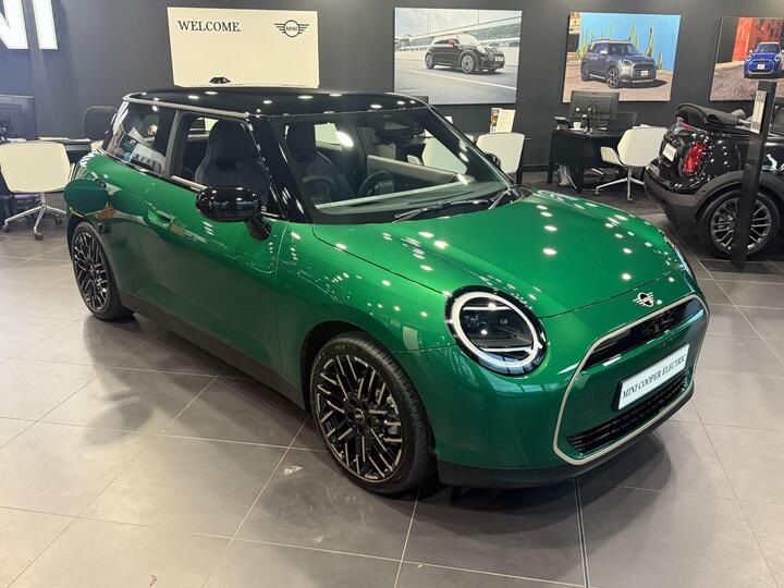 MINI Electric Cooper E 40.7kWh Exclusive Auto 3dr
