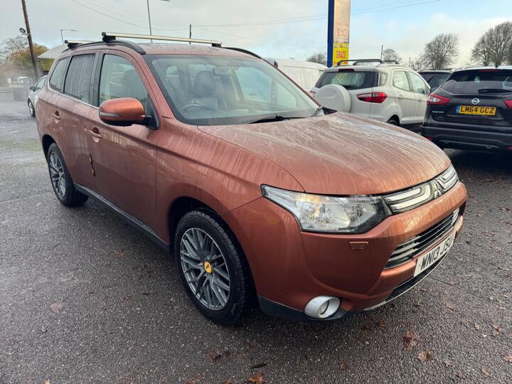 Mitsubishi Outlander 2.2 DI-D GX4 4WD Euro 5 (s/s) 5dr