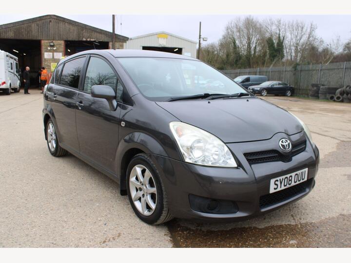 Toyota Corolla Verso 2.2 D-4D SR 5dr