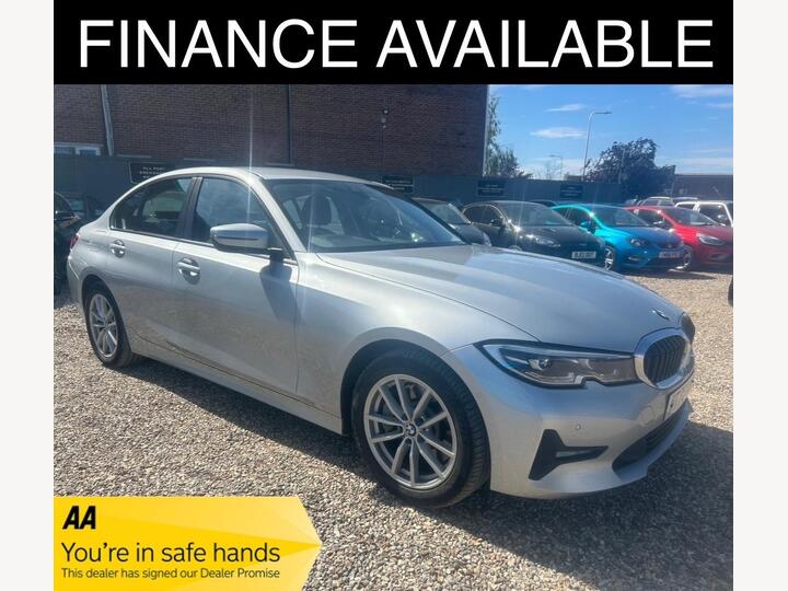 BMW 3 Series 2.0 330e 12kWh SE Pro Auto Euro 6 (s/s) 4dr BMW 3 Series 2.0 330e 12kWh SE Pro Auto Euro 6 (s/s) 4dr