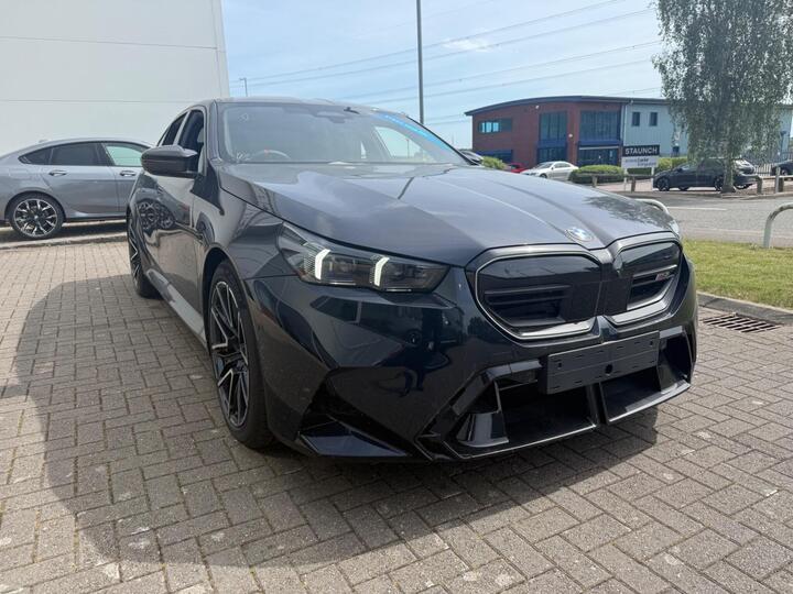 BMW M5 4.4 22.1kWh Steptronic XDrive Euro 6 (s/s) 4dr