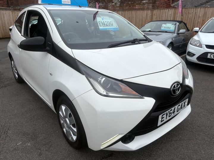 Toyota AYGO 1.0 VVT-i X Euro 5 3dr Euro 5