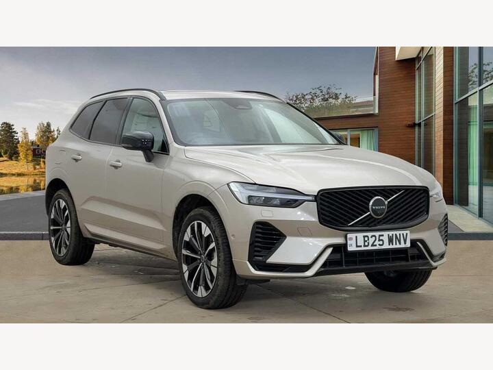 Volvo XC60 2.0 T8 18.8kWh Ultra Dark Auto AWD Euro 6 (s/s) 5dr