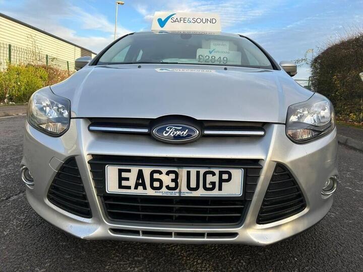 Ford Focus 1.0T EcoBoost Zetec Euro 5 (s/s) 5dr
