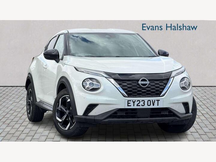 Nissan JUKE HATCHBACK 1.6 N-Connecta Auto Euro 6 5dr